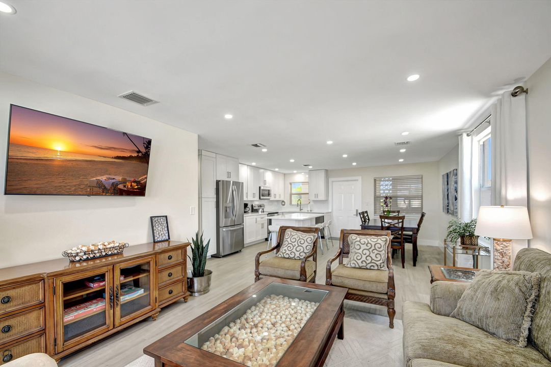 Active With Contract: $7,000 (3 beds, 2 baths, 1696 Square Feet)