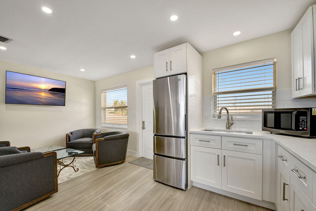 Active With Contract: $7,000 (3 beds, 2 baths, 1696 Square Feet)