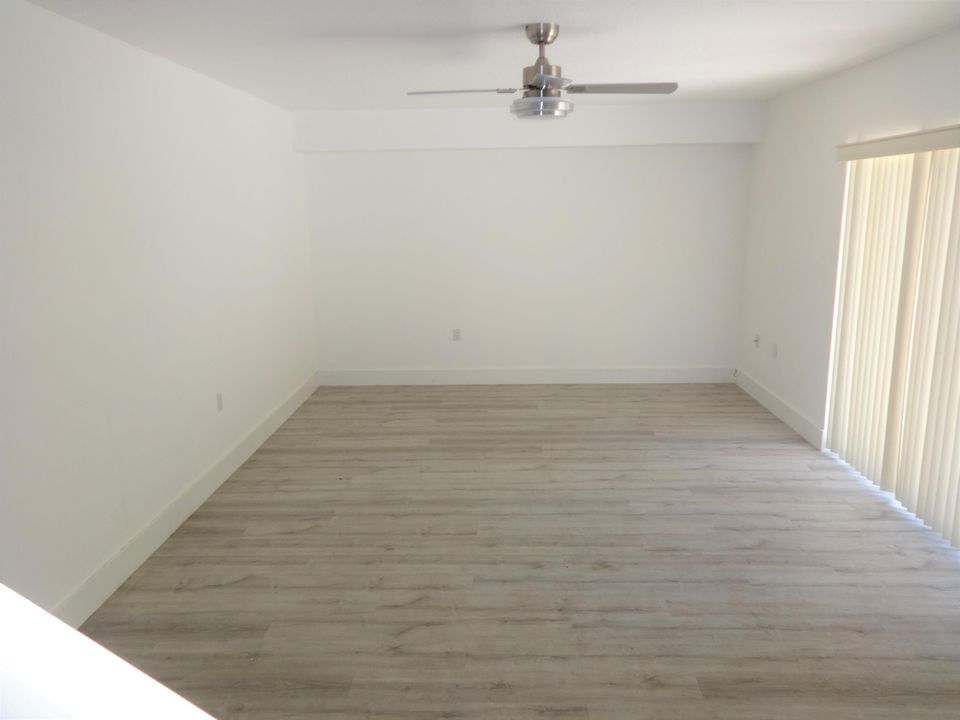 For Rent: $3,000 (2 beds, 2 baths, 1236 Square Feet)