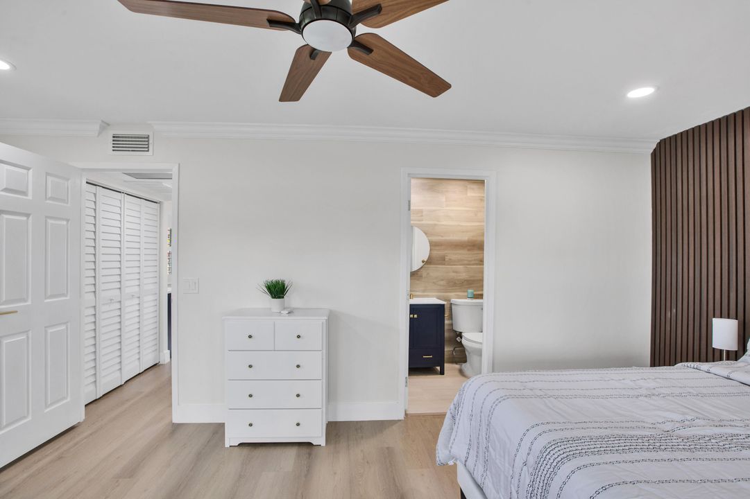 Active With Contract: $180,000 (1 beds, 1 baths, 720 Square Feet)