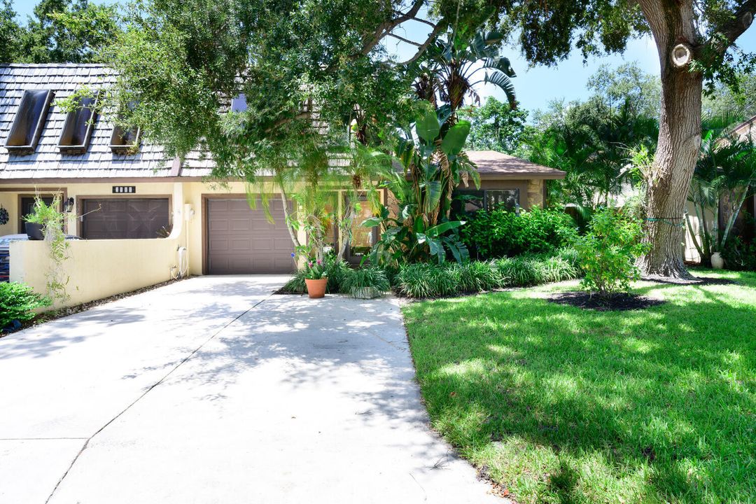 For Sale: $595,000 (3 beds, 2 baths, 1448 Square Feet)