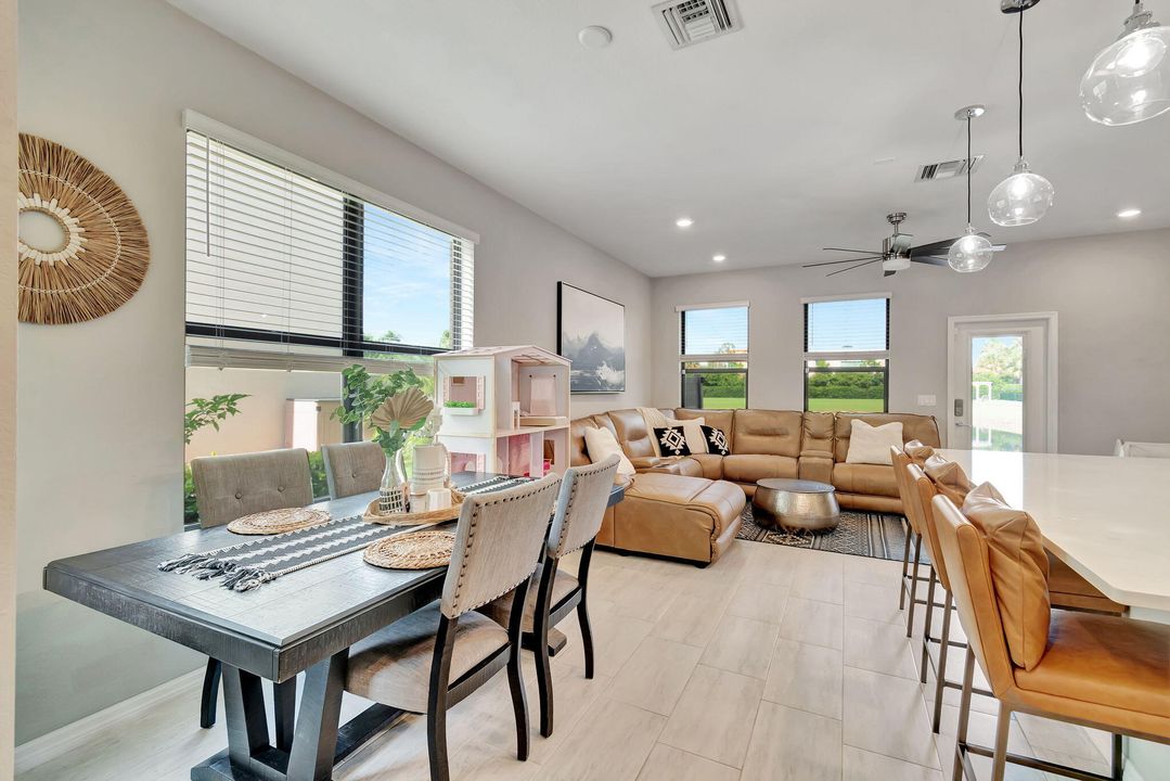 Active With Contract: $464,900 (3 beds, 2 baths, 1691 Square Feet)