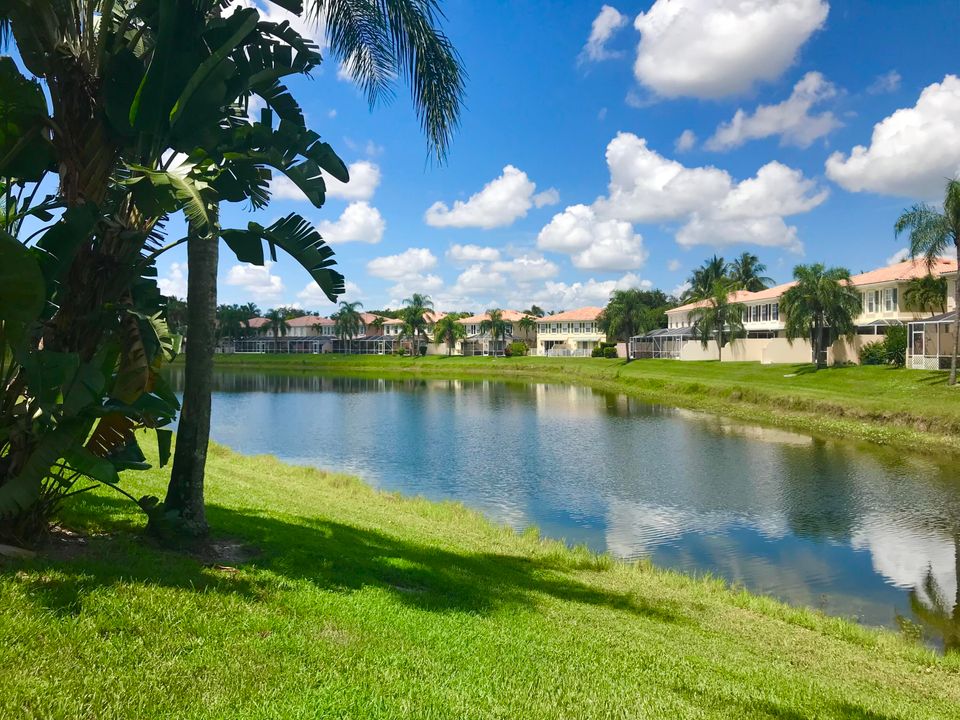 Active With Contract: $3,000 (3 beds, 2 baths, 1298 Square Feet)