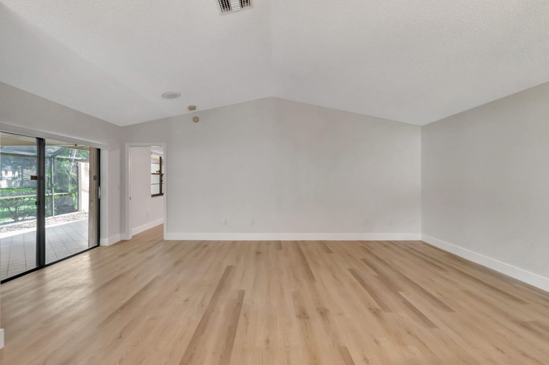 Active With Contract: $349,000 (2 beds, 2 baths, 1603 Square Feet)