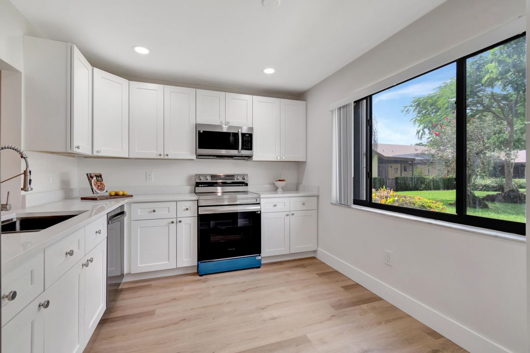 Active With Contract: $349,000 (2 beds, 2 baths, 1603 Square Feet)