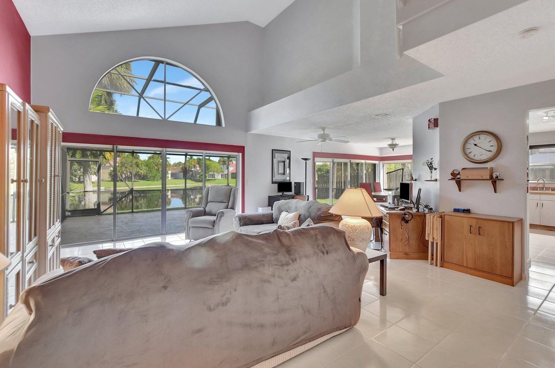 Active With Contract: $575,000 (3 beds, 2 baths, 2087 Square Feet)