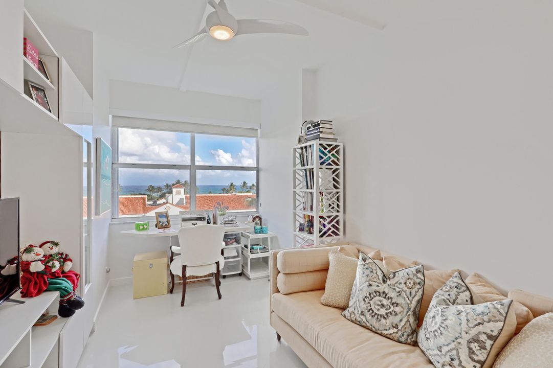 For Sale: $1,275,000 (3 beds, 2 baths, 1578 Square Feet)