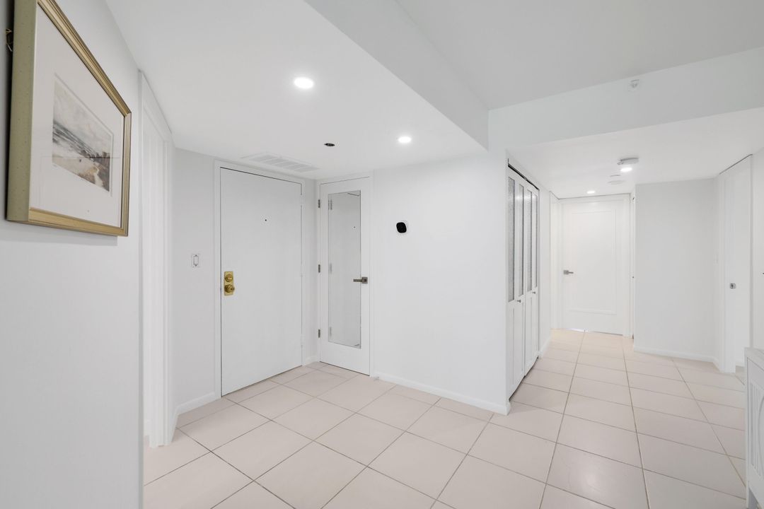 Active With Contract: $9,500 (2 beds, 2 baths, 1915 Square Feet)