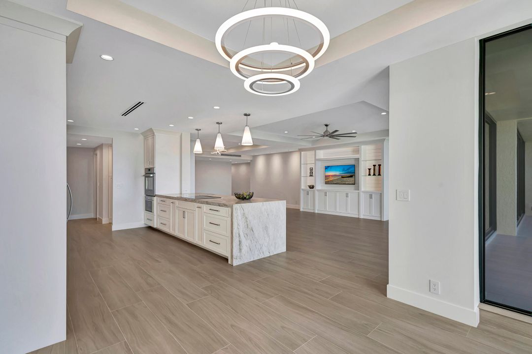 For Sale: $2,495,000 (2 beds, 2 baths, 2400 Square Feet)