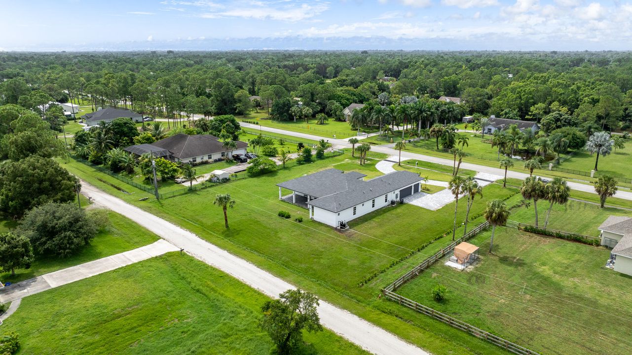 Active With Contract: $999,000 (5 beds, 4 baths, 3126 Square Feet)