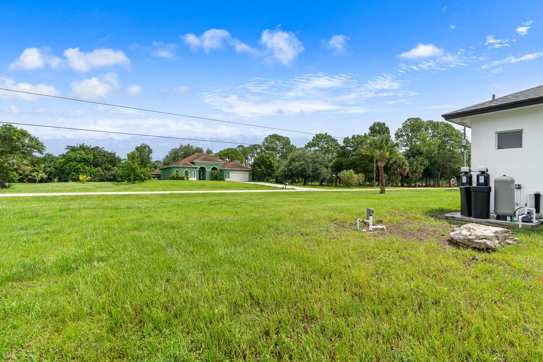 Active With Contract: $999,000 (5 beds, 4 baths, 3126 Square Feet)