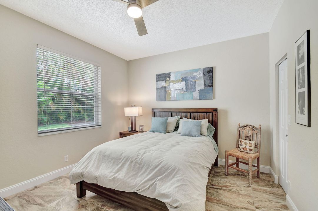 Active With Contract: $10,000 (3 beds, 2 baths, 2212 Square Feet)