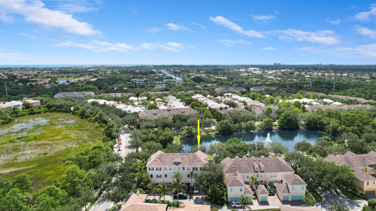 Active With Contract: $570,000 (3 beds, 2 baths, 2220 Square Feet)