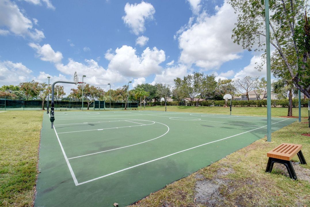 Active With Contract: $650,000 (4 beds, 3 baths, 2714 Square Feet)