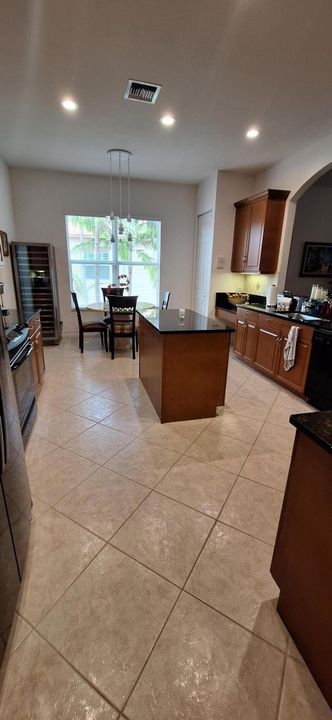 Active With Contract: $16,500 (3 beds, 3 baths, 2793 Square Feet)