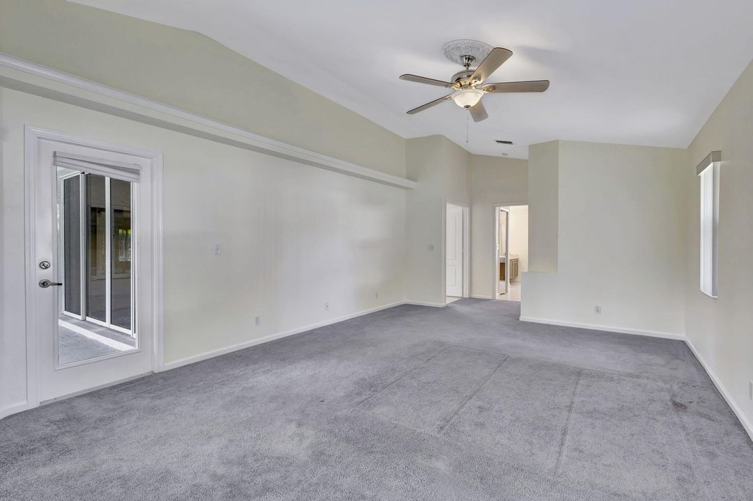 Active With Contract: $3,800 (3 beds, 2 baths, 2652 Square Feet)