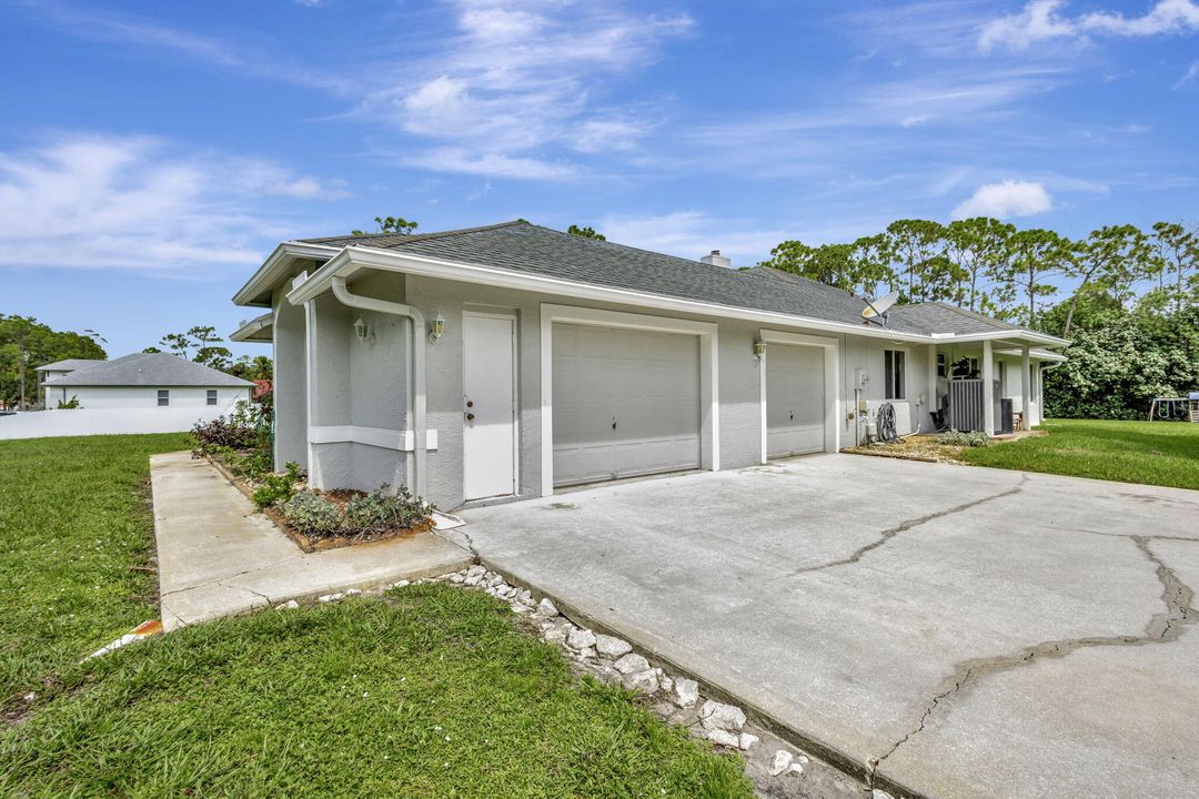 Active With Contract: $3,800 (3 beds, 2 baths, 2652 Square Feet)