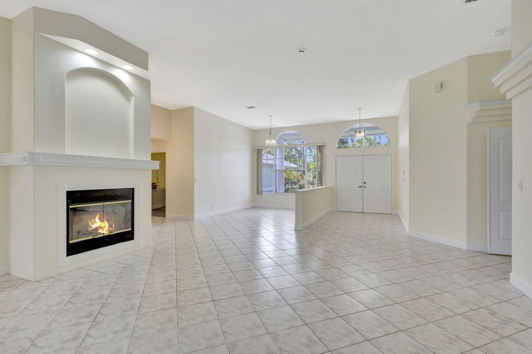 Active With Contract: $3,800 (3 beds, 2 baths, 2652 Square Feet)