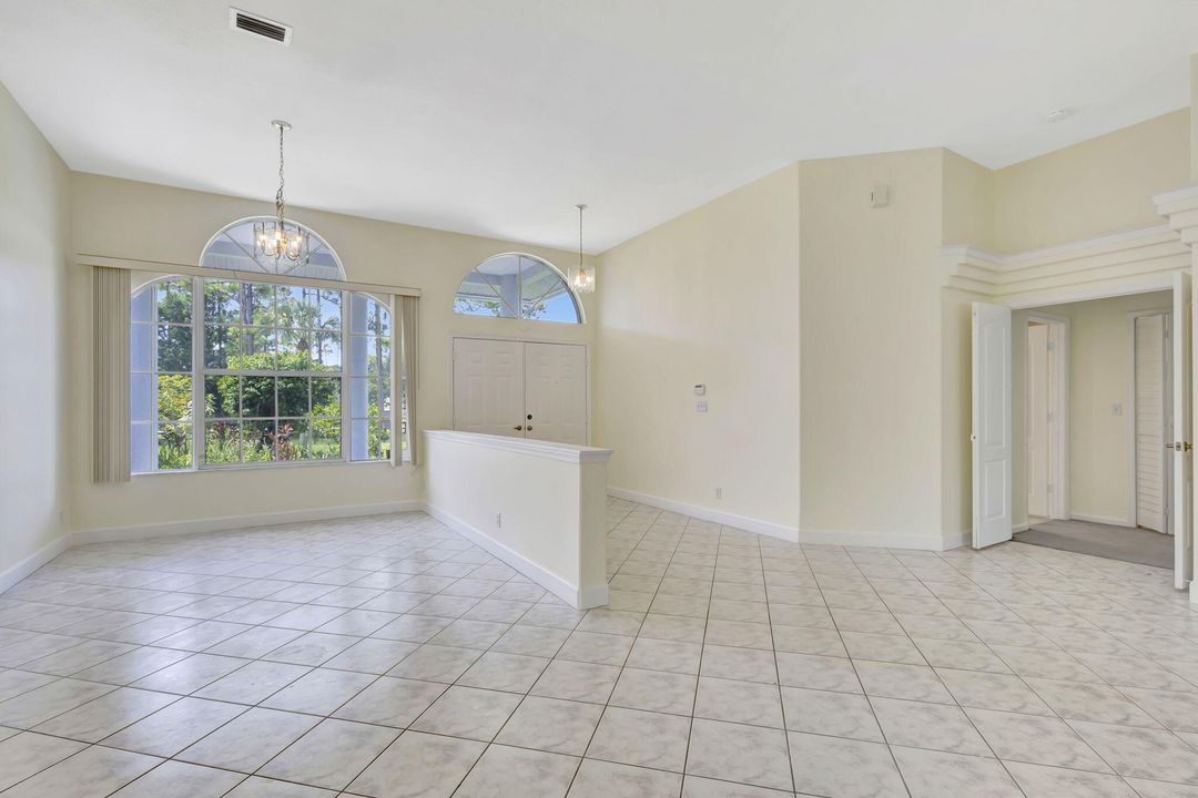 Active With Contract: $3,800 (3 beds, 2 baths, 2652 Square Feet)