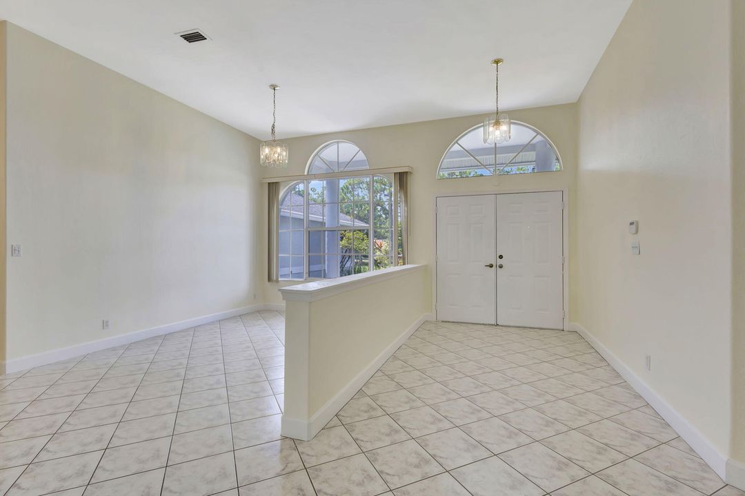 Active With Contract: $3,800 (3 beds, 2 baths, 2652 Square Feet)