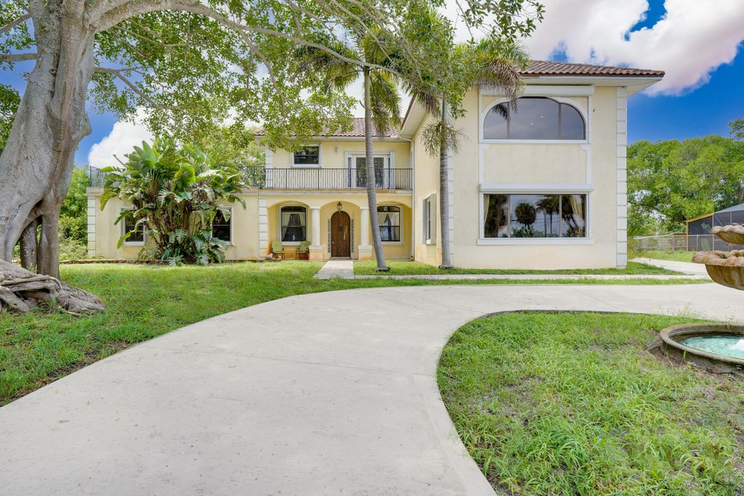 For Sale: $1,150,000 (3 beds, 2 baths, 3293 Square Feet)