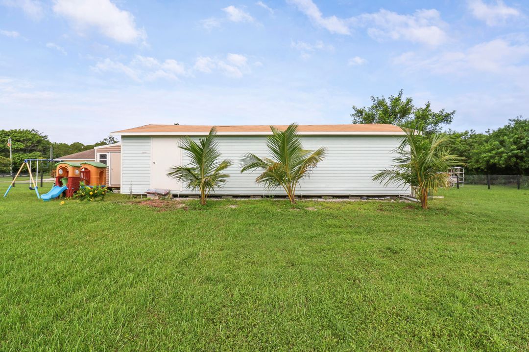 For Sale: $799,000 (4 beds, 2 baths, 2388 Square Feet)