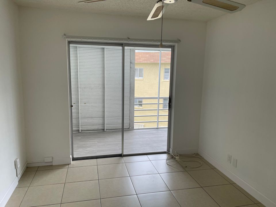 Activo con contrato: $169,900 (2 camas, 1 baños, 825 Pies cuadrados)