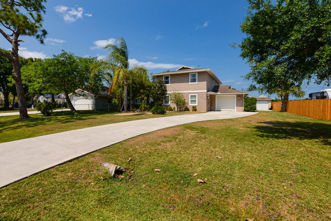 For Sale: $420,000 (3 beds, 2 baths, 2016 Square Feet)