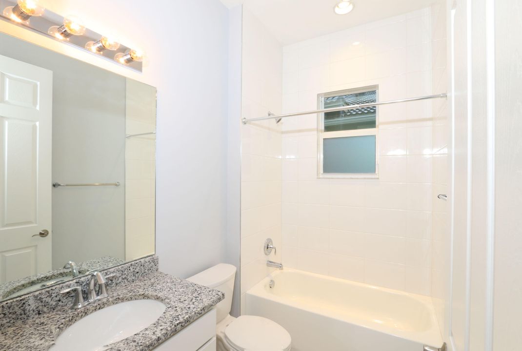 Active With Contract: $3,500 (3 beds, 3 baths, 2162 Square Feet)