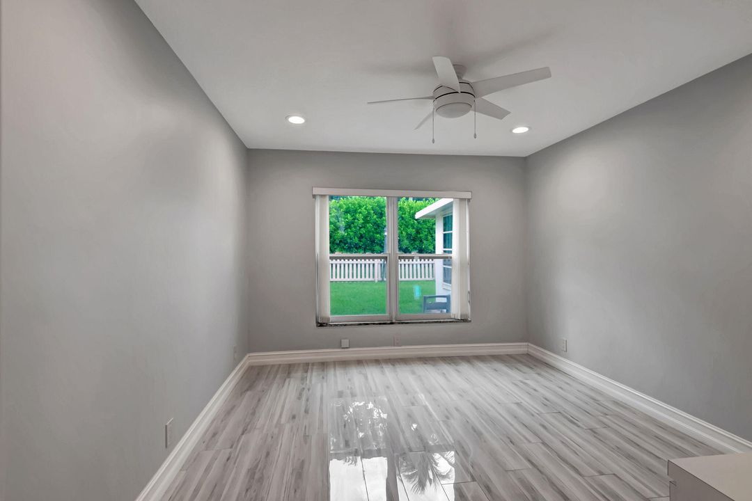 Active With Contract: $2,650 (2 beds, 2 baths, 1232 Square Feet)