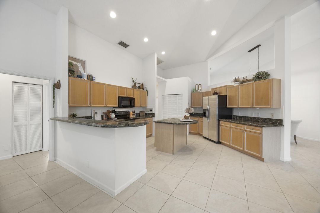 Active With Contract: $1,284,900 (4 beds, 3 baths, 2621 Square Feet)