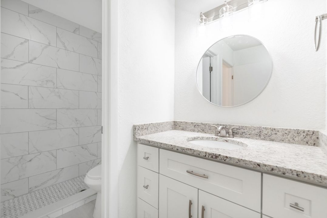 For Sale: $374,900 (2 beds, 2 baths, 1049 Square Feet)