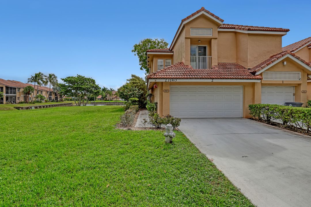 На продажу: $379,900 (3 спален, 2 ванн, 1590 Квадратных фут)