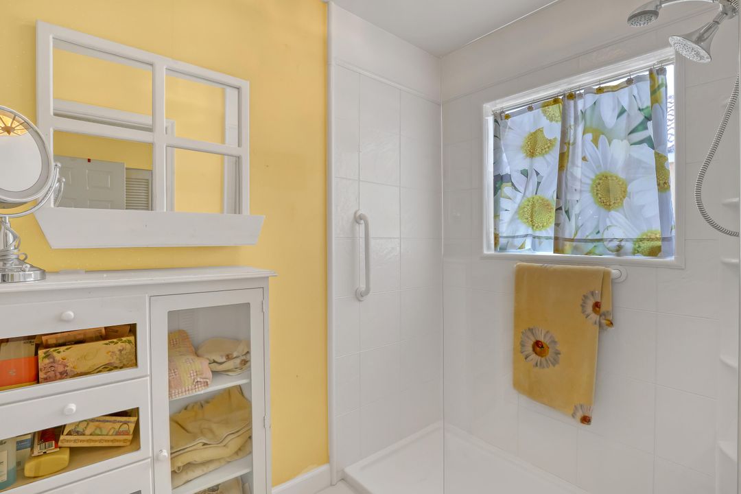 На продажу: $379,900 (3 спален, 2 ванн, 1590 Квадратных фут)