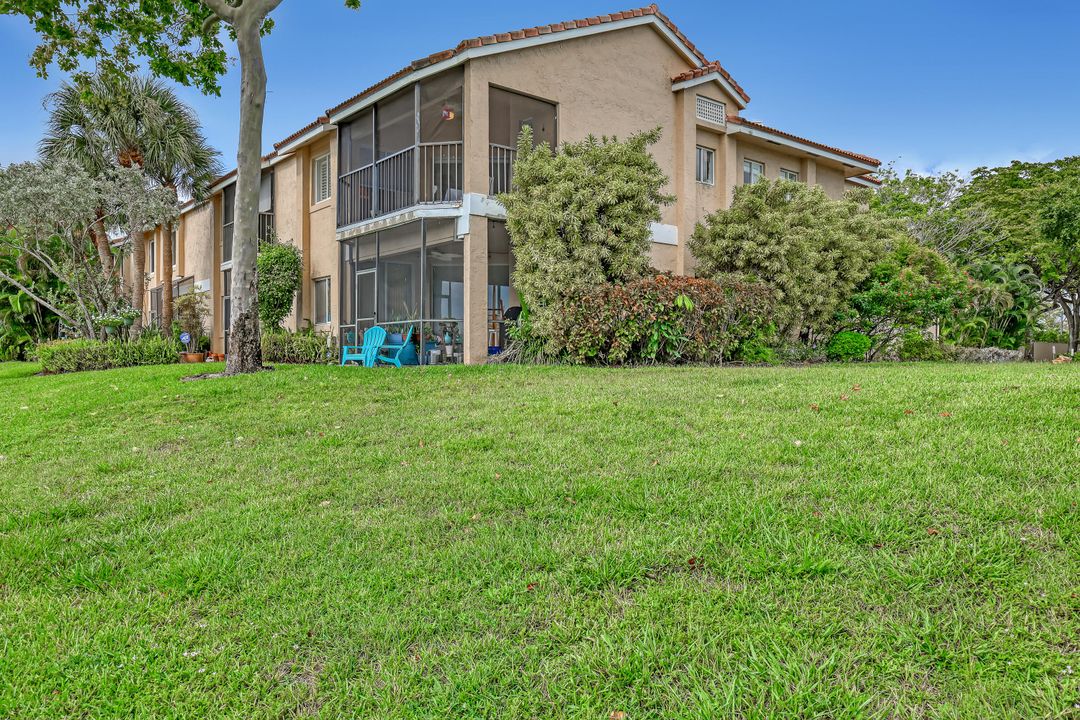 На продажу: $379,900 (3 спален, 2 ванн, 1590 Квадратных фут)