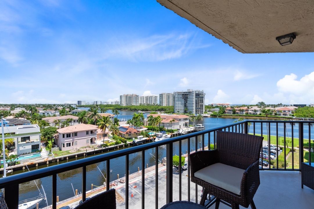 Active With Contract: $7,500 (2 beds, 2 baths, 1385 Square Feet)