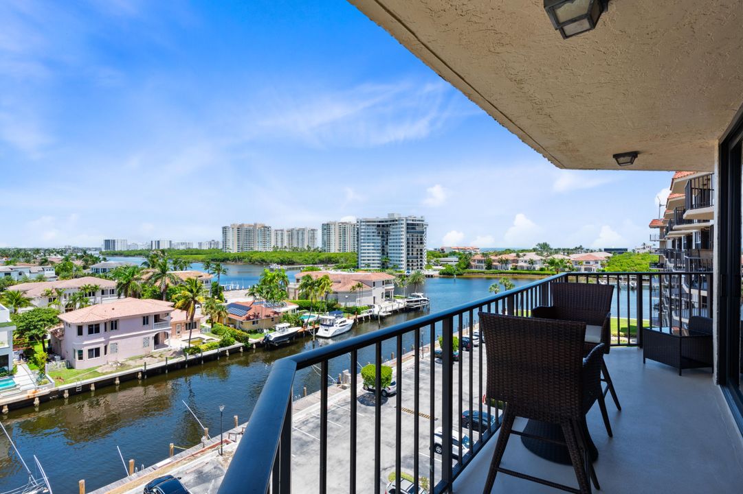 Active With Contract: $7,500 (2 beds, 2 baths, 1385 Square Feet)