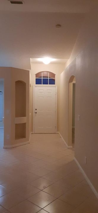 Active With Contract: $2,300 (3 beds, 2 baths, 1717 Square Feet)