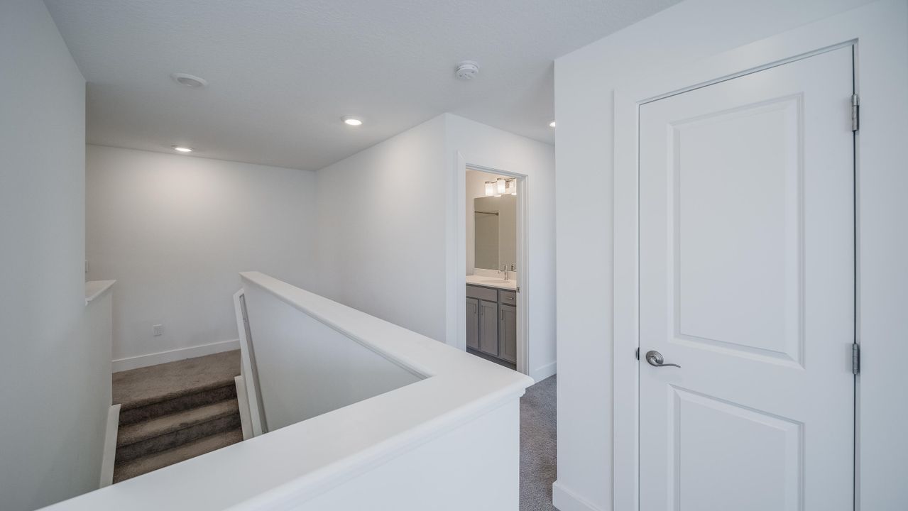 Active With Contract: $3,000 (3 beds, 2 baths, 2017 Square Feet)