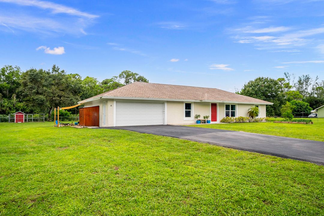 Active With Contract: $660,000 (3 beds, 2 baths, 1700 Square Feet)