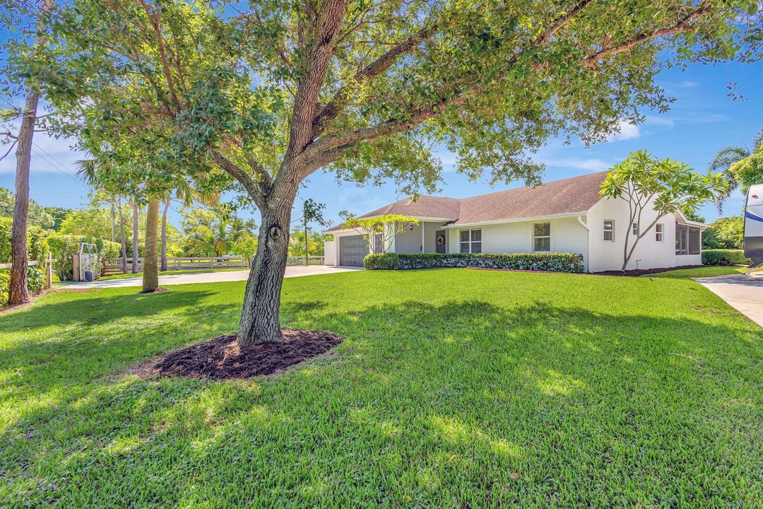 For Sale: $759,000 (3 beds, 2 baths, 1722 Square Feet)