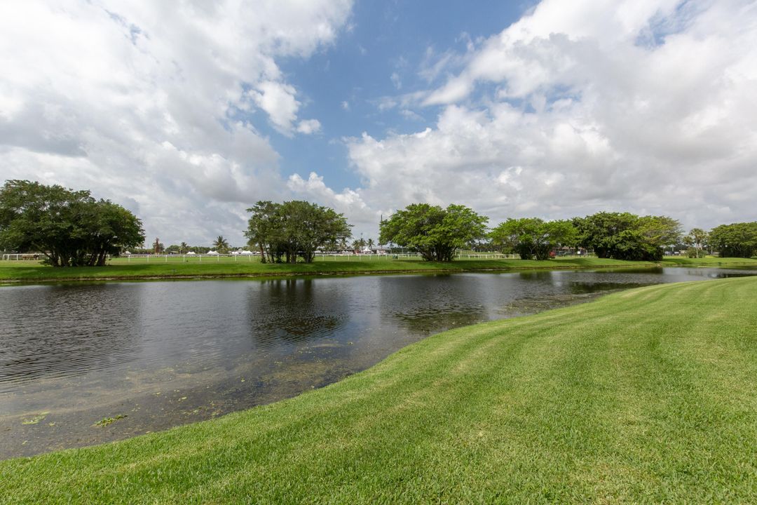 Active With Contract: $825,000 (3 beds, 3 baths, 1800 Square Feet)