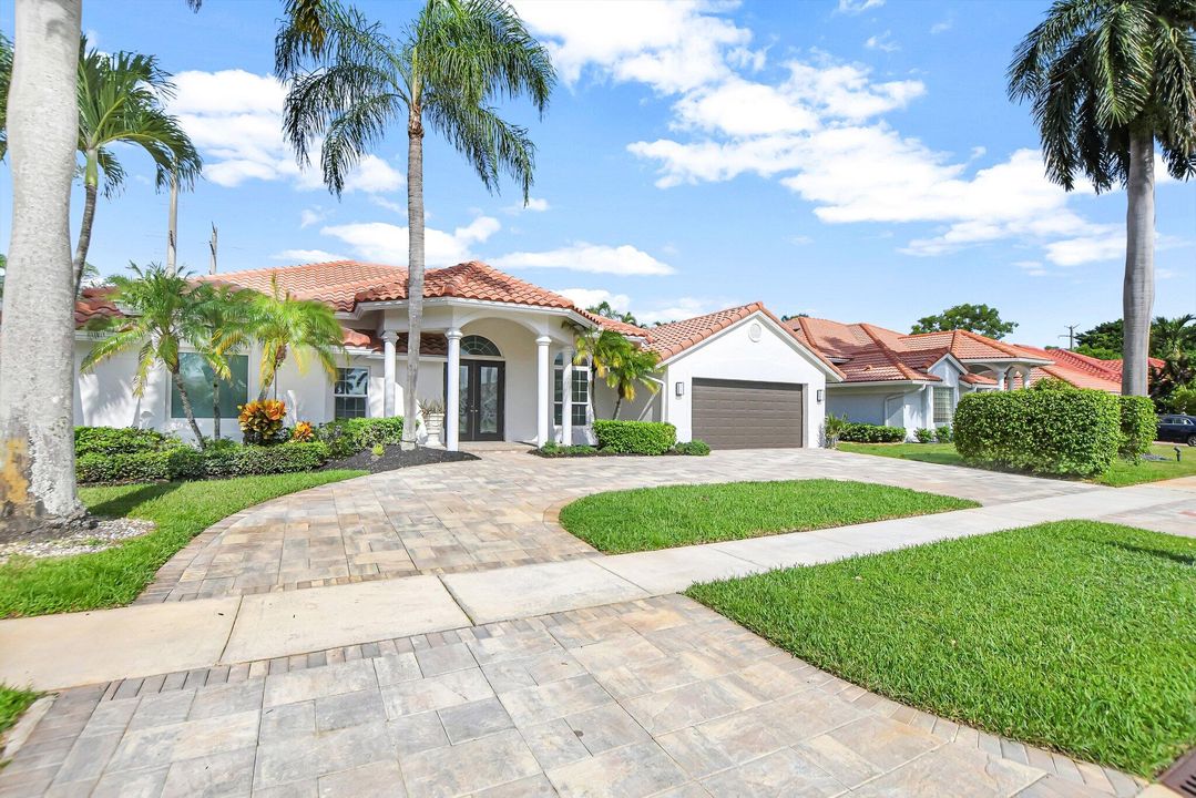 Active With Contract: $1,200,000 (4 beds, 3 baths, 2660 Square Feet)