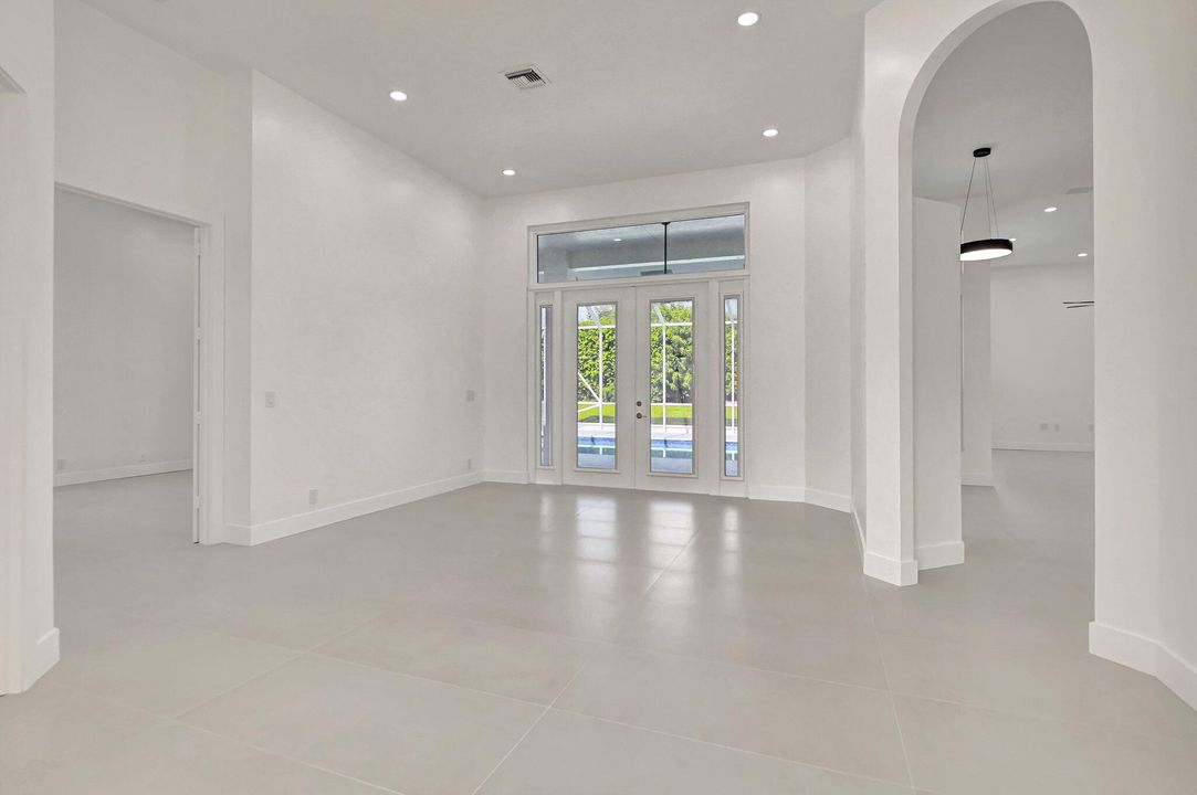 Active With Contract: $1,200,000 (4 beds, 3 baths, 2660 Square Feet)