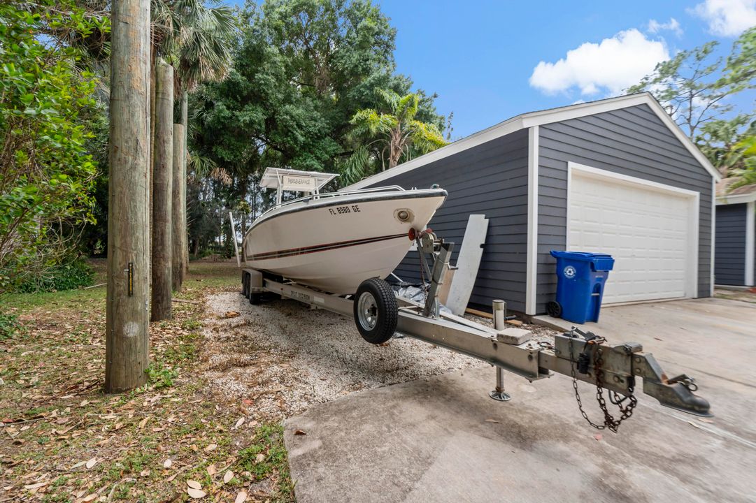 For Sale: $500,000 (3 beds, 2 baths, 2636 Square Feet)