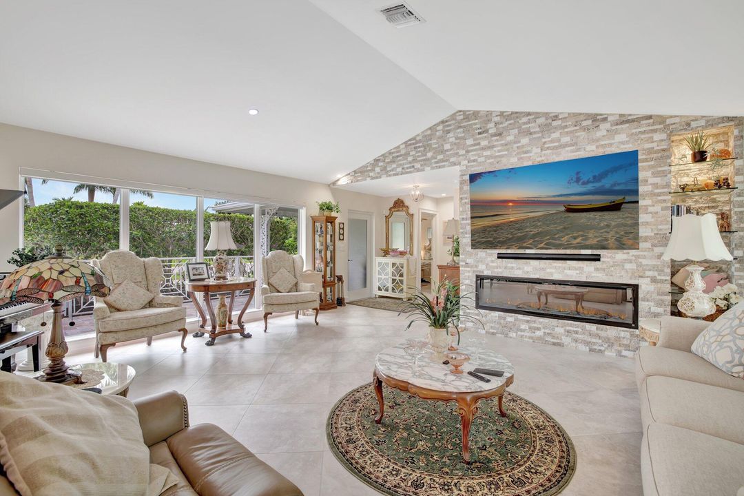 Active With Contract: $1,495,000 (3 beds, 2 baths, 1951 Square Feet)