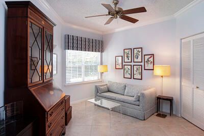 For Sale: $985,000 (3 beds, 2 baths, 1833 Square Feet)