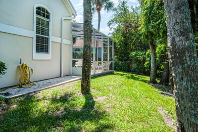 For Sale: $985,000 (3 beds, 2 baths, 1833 Square Feet)