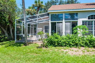 For Sale: $985,000 (3 beds, 2 baths, 1833 Square Feet)