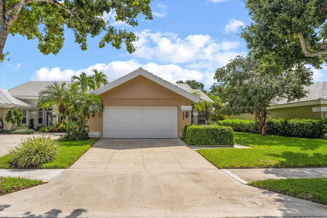 For Sale: $739,000 (3 beds, 2 baths, 2271 Square Feet)